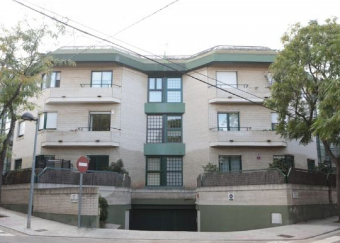 La dreta guanya el debat d’habitatge a Sant Cugat: contra llei estatal i àrea tensionada